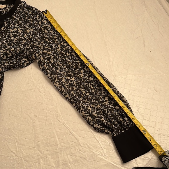 Tory Burch black solid trim printed silk semi-sheer split neck tunic 12 - Picture 11 of 13